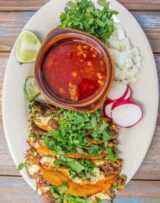 Find Tacos El Costeño's Food Truck in Sarasota for a Quick & Tasty Mexican Meal Tacos El Costeño food truck serving authentic Mexican cuisine in Sarasota.